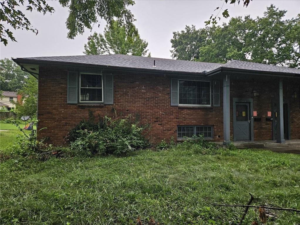 15010 E 46th Street S - Photo 1