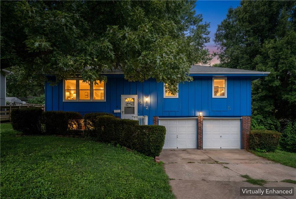 9812 Hillcrest Road - Photo 1