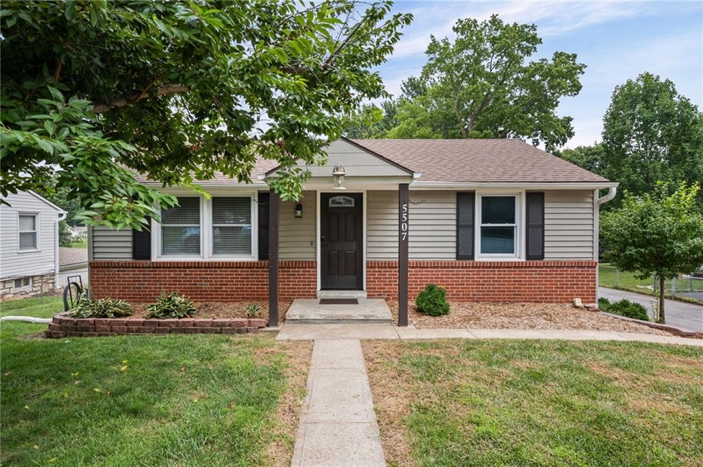 5507 Cody Street - Photo 1
