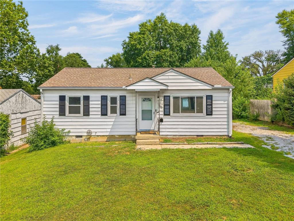 2412 NE 59th Terrace - Photo 1