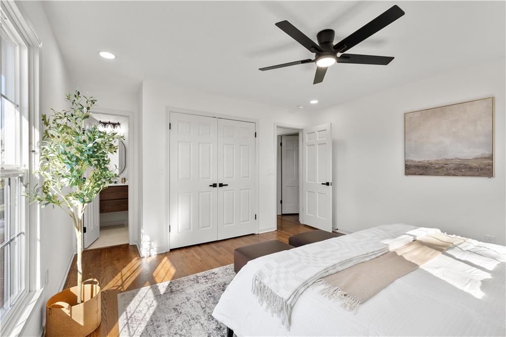 Thumbnail 38