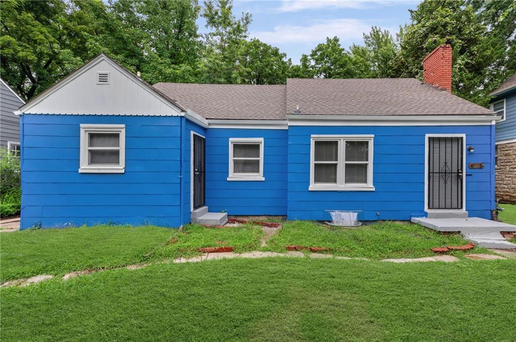 6715 Walrond Avenue - Photo 1