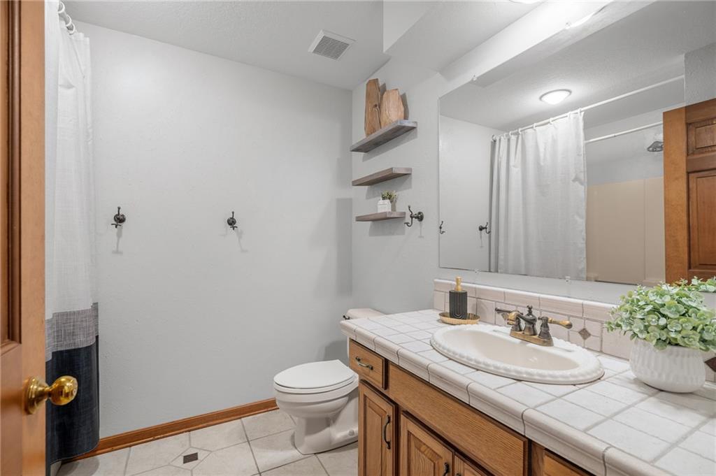 Thumbnail 43