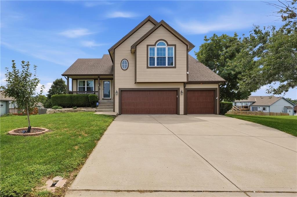 519 Holt Drive - Photo 1