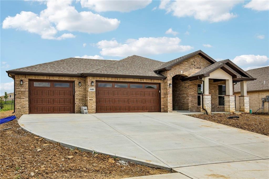 1644 N 157th Lane