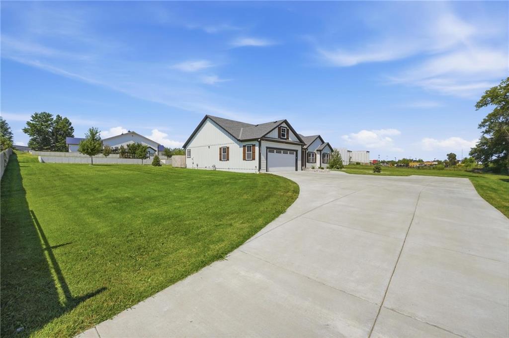 15928 E Cogan Lane - Photo 1