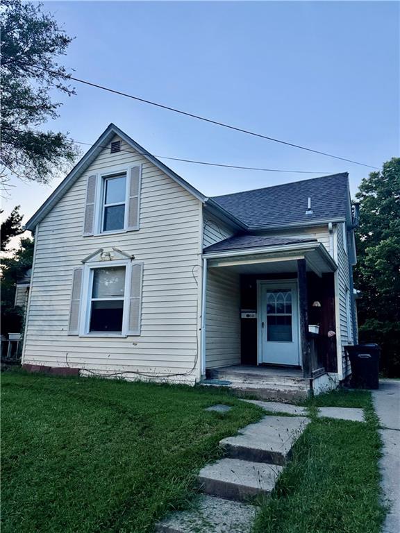 946 Sherman Avenue - Photo 1