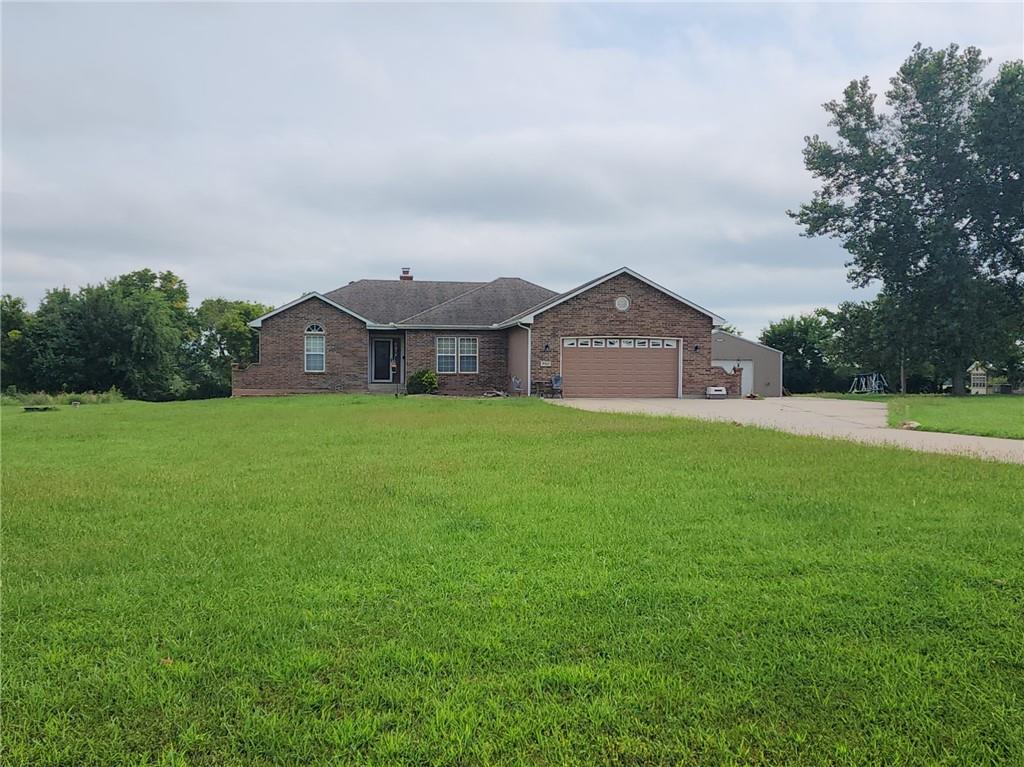 19505 E 217 Street - Photo 1