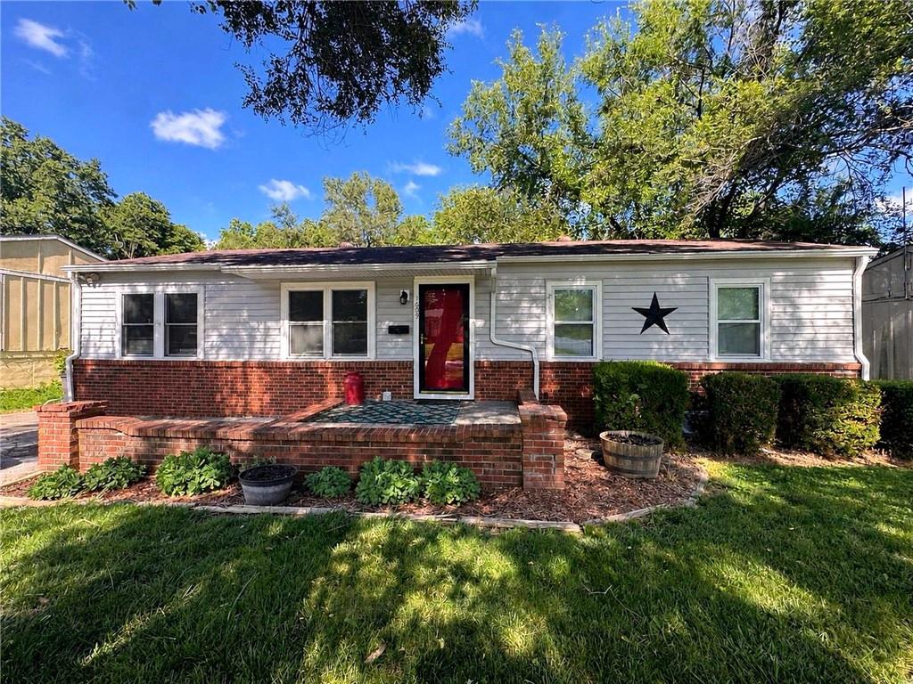 1609 S Ellison Way - Photo 1