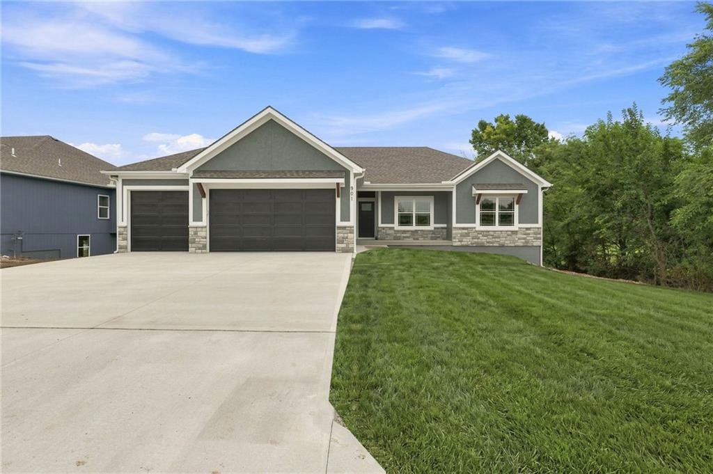 901 Captain Merriman Drive - Photo 1