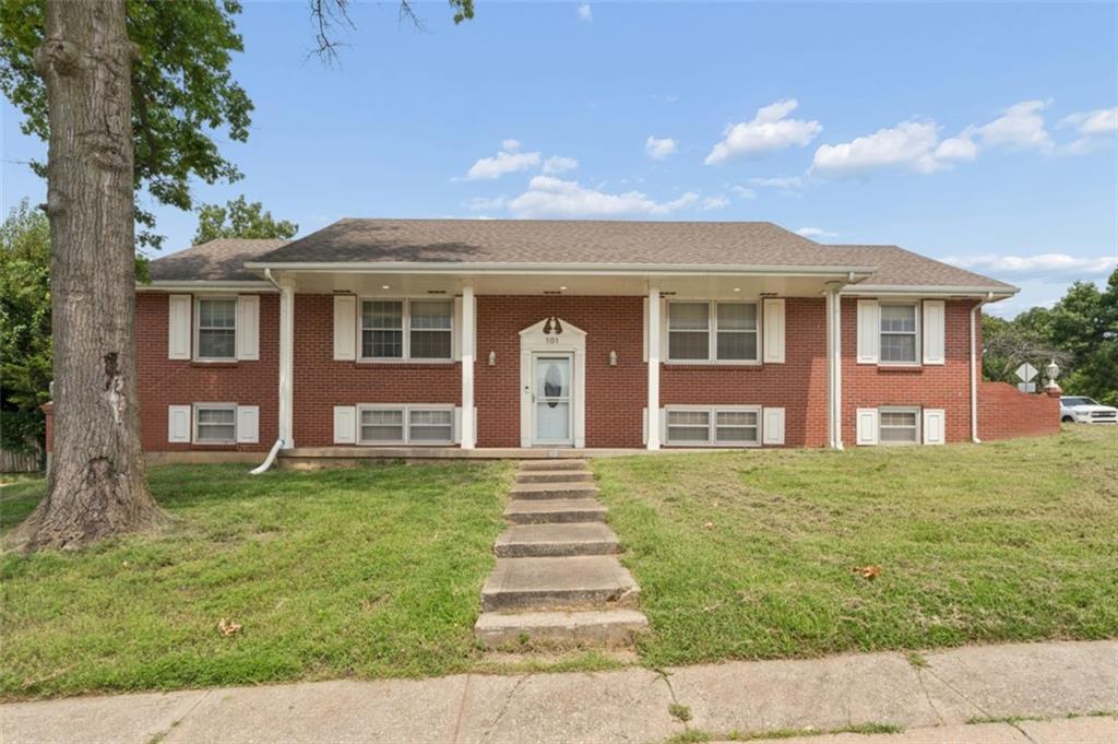 101 W Insley Avenue - Photo 1
