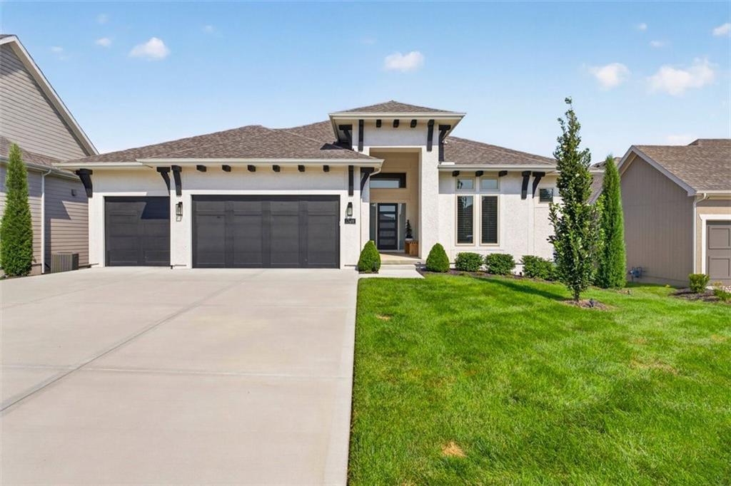 17401 Oakshire Street - Photo 1