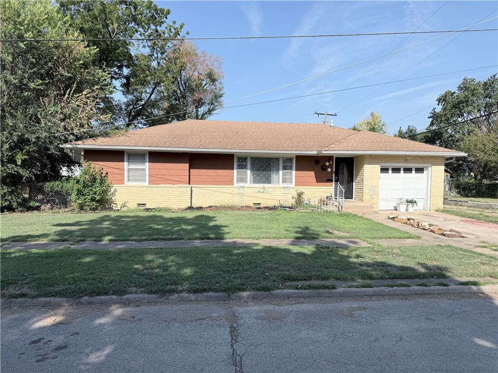 409 N 15th Street - Photo 1