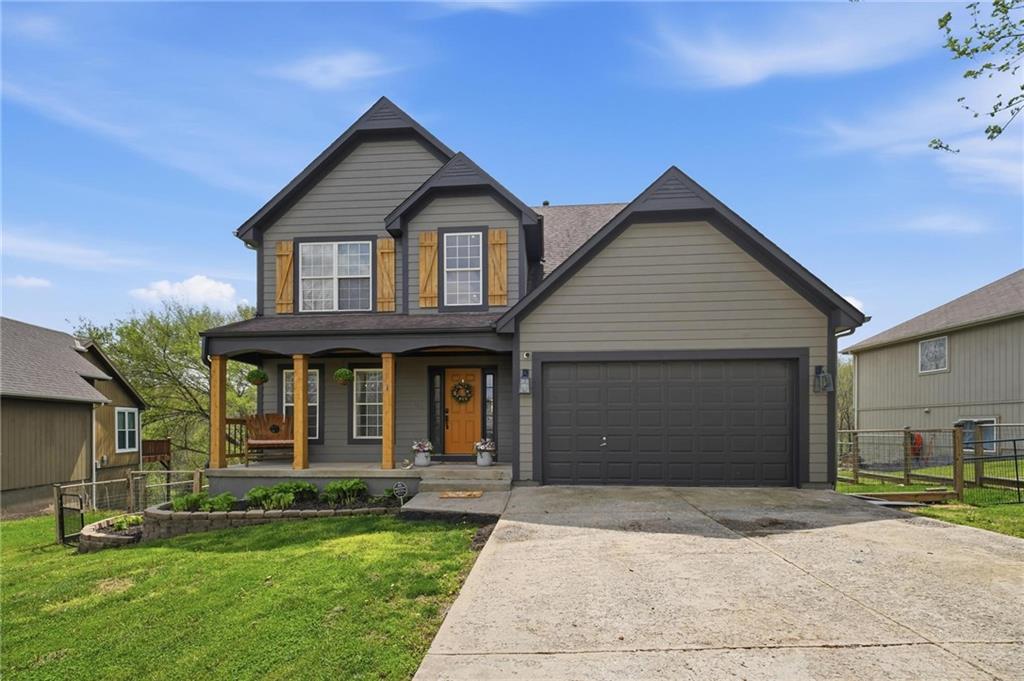 215 E Whispering Hills Boulevard - Photo 1