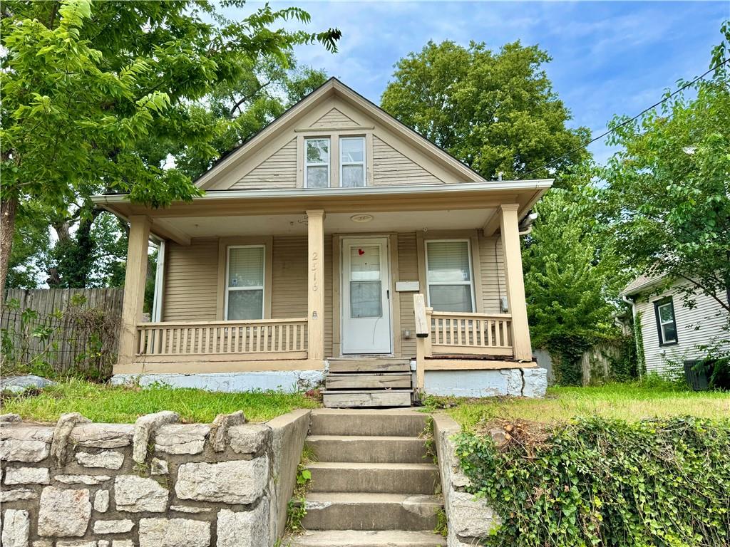 2516 W 43RD Avenue