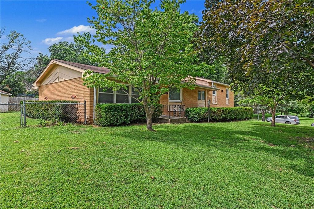 1506 Tamara Drive - Photo 1