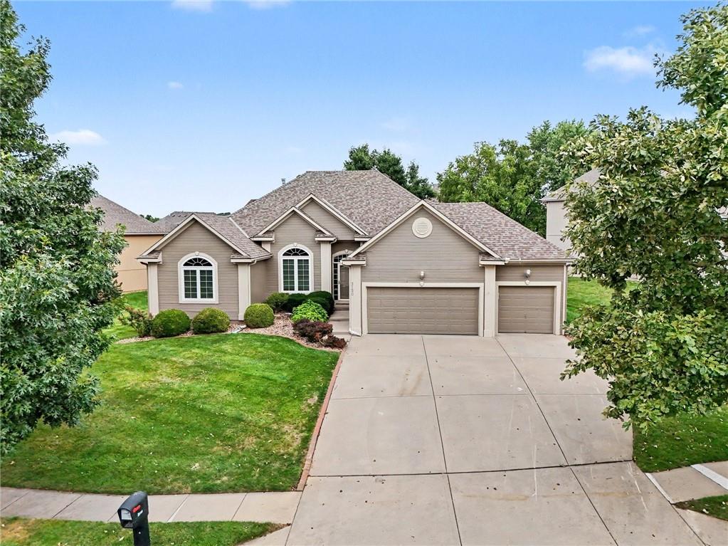 3120 NE 90th Terrace - Photo 1