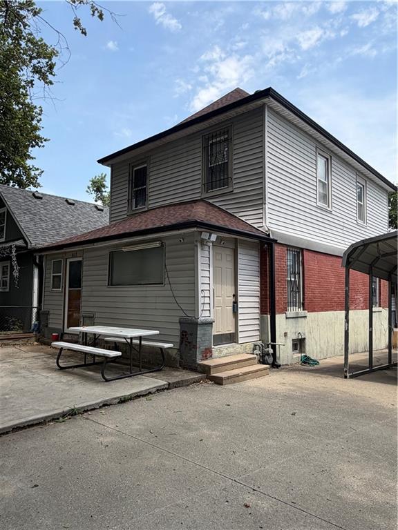 617 Cypress Avenue - Photo 1