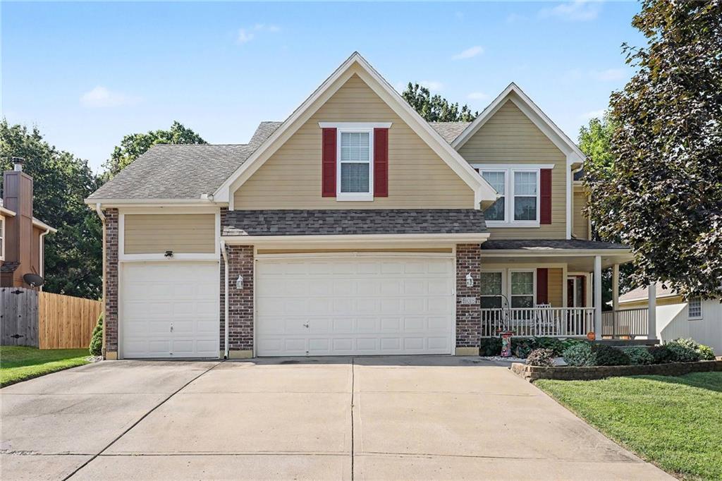 508 NE Hans Drive - Photo 1