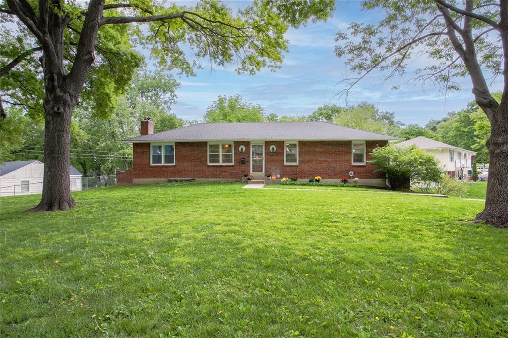 6443 Larsen Lane
