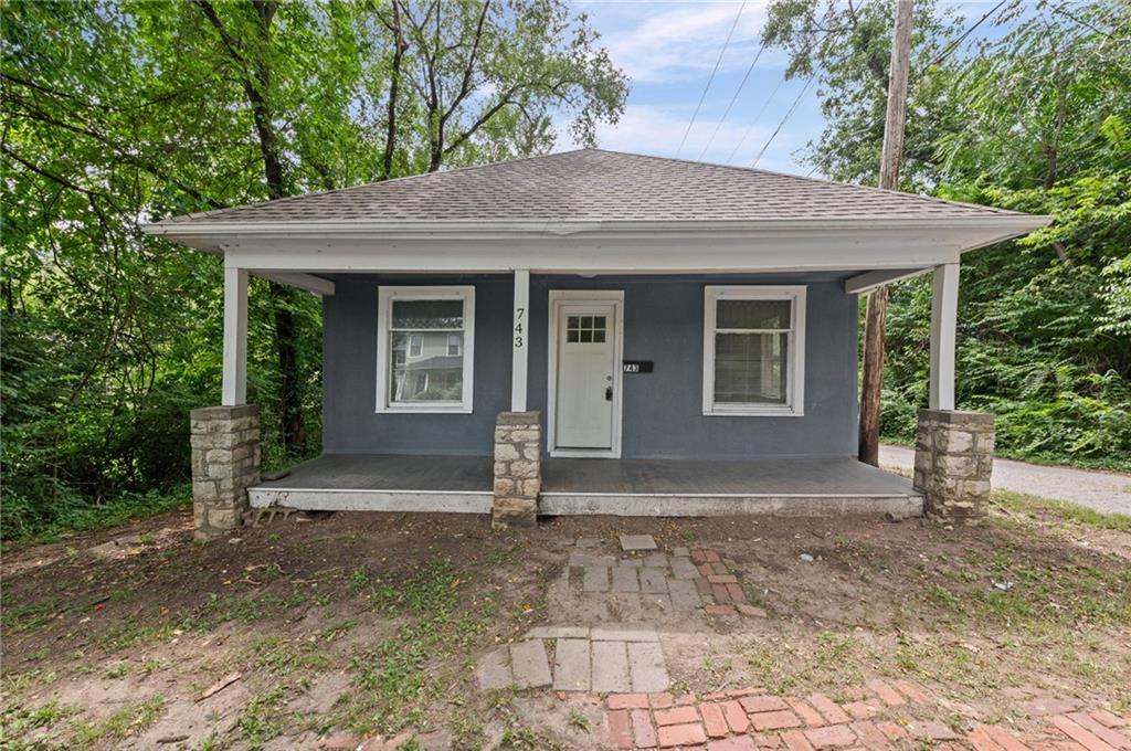 743 Kickapoo Street