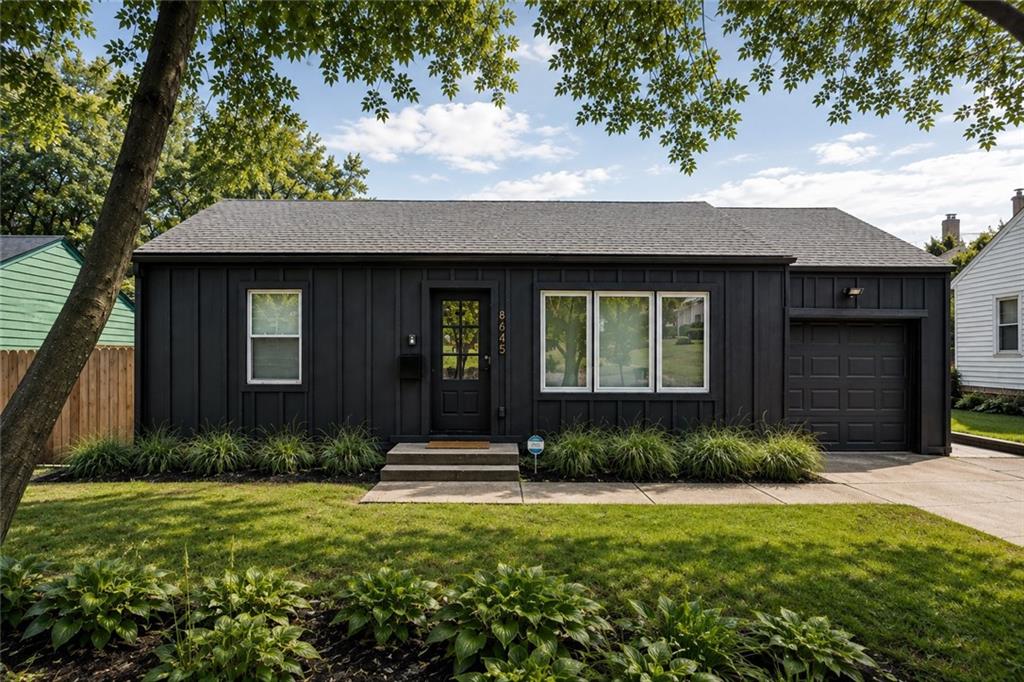 8645 Sleepy Hollow Road - Photo 1