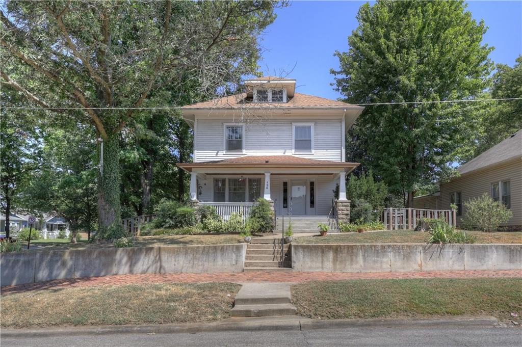 124 W Monroe Street