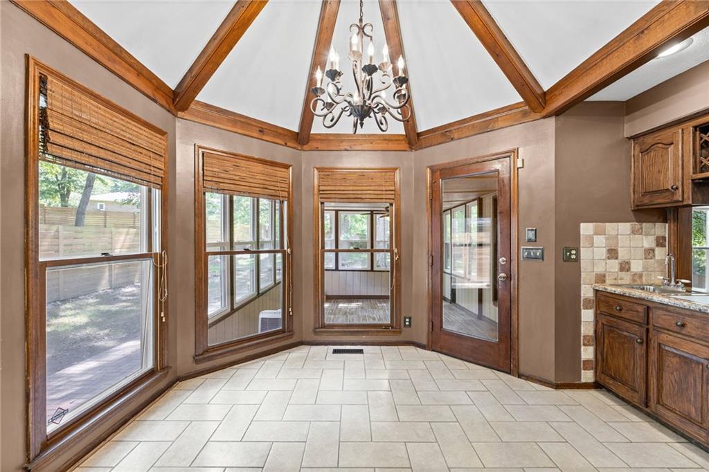 Thumbnail 18