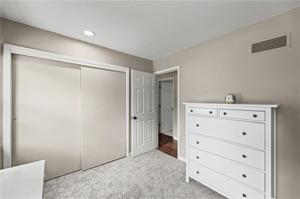 Thumbnail 25