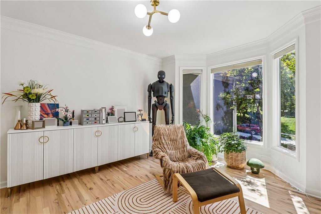 504 NE Rushbrook Drive - Photo 1