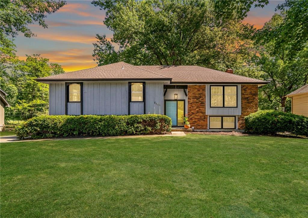 6809 Lakeshore Drive - Photo 1