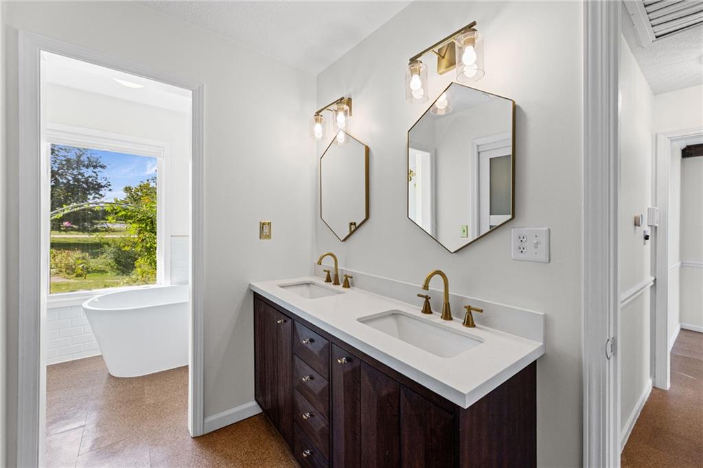Thumbnail 25