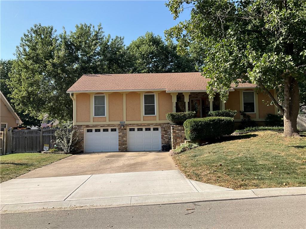 212 Hillcrest Road - Photo 1