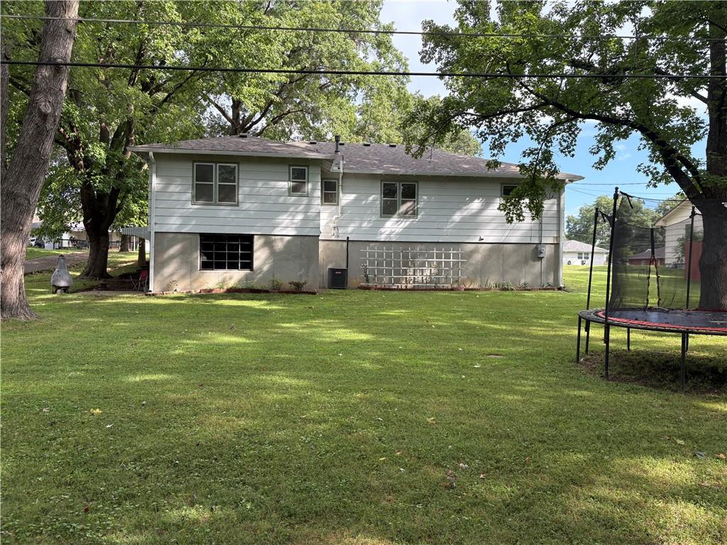Thumbnail 37
