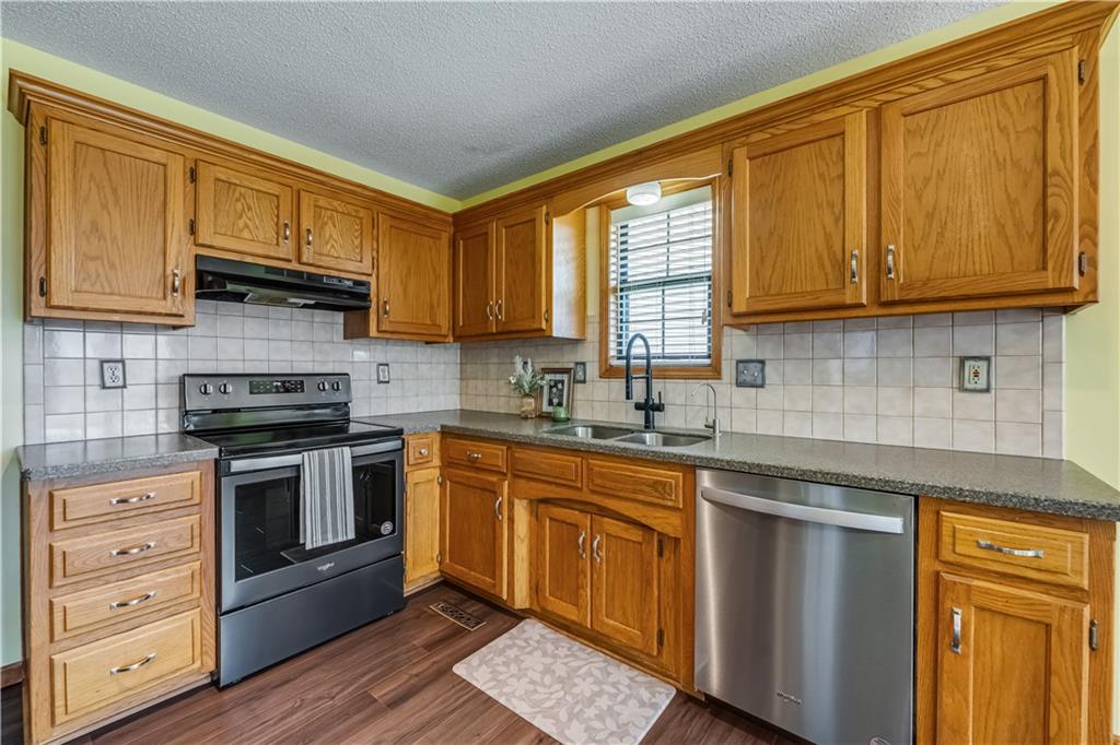 Thumbnail 25