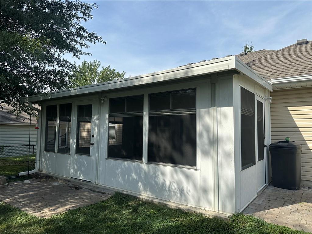 Thumbnail 38