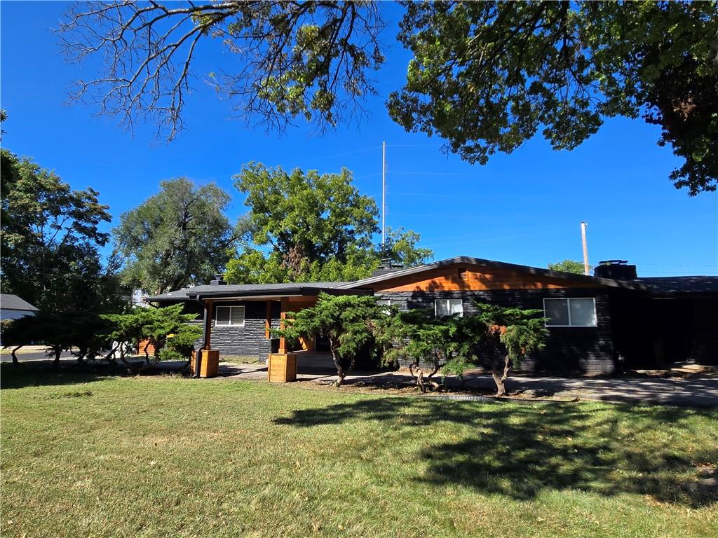 7142 FOREST Avenue - Photo 1