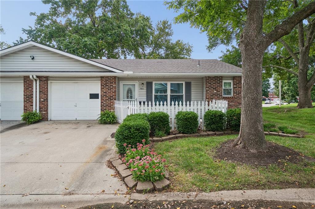 7831 Freeman Avenue - Photo 1