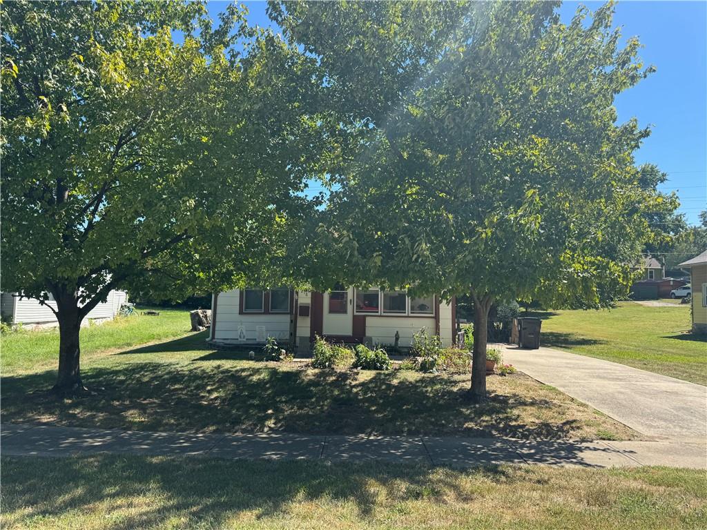 218 N Campbell Street - Photo 1