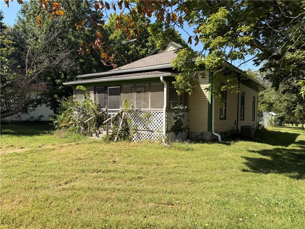 437 Whiting Street - Photo 1
