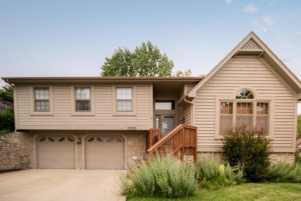3000 University Drive - Photo 1