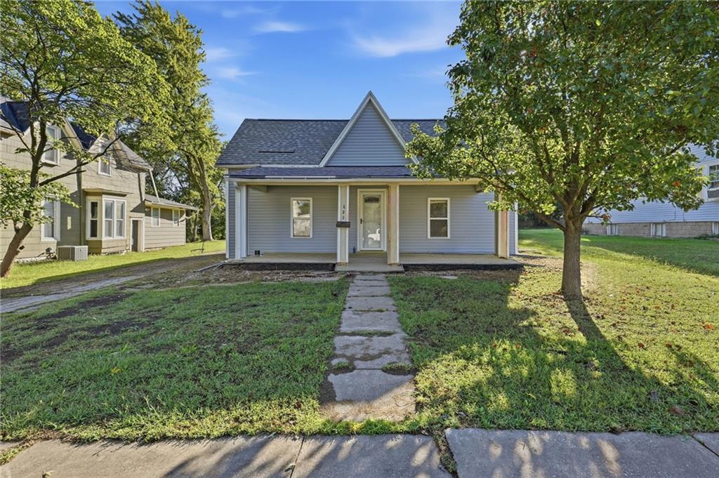 406 S 3RD Street - Photo 1