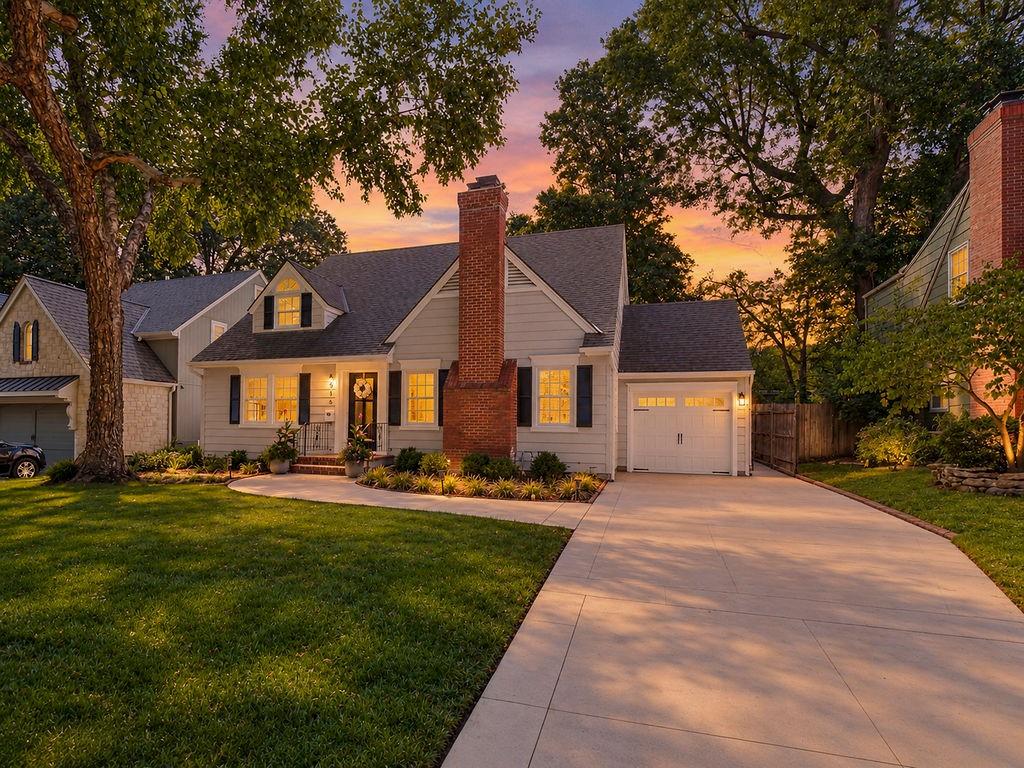 5516 Fairway Road - Photo 1