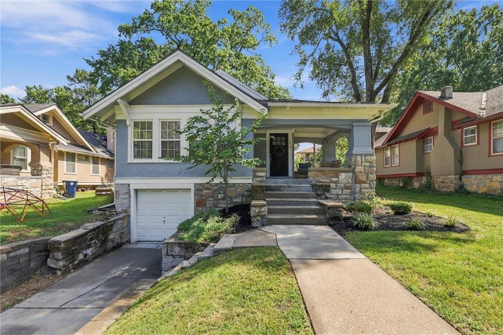 5615 Charlotte Street - Photo 1