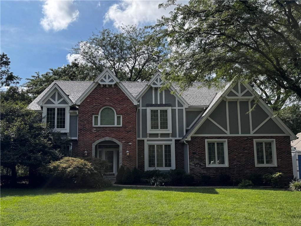 1905 NW Indian Hills Drive - Photo 1