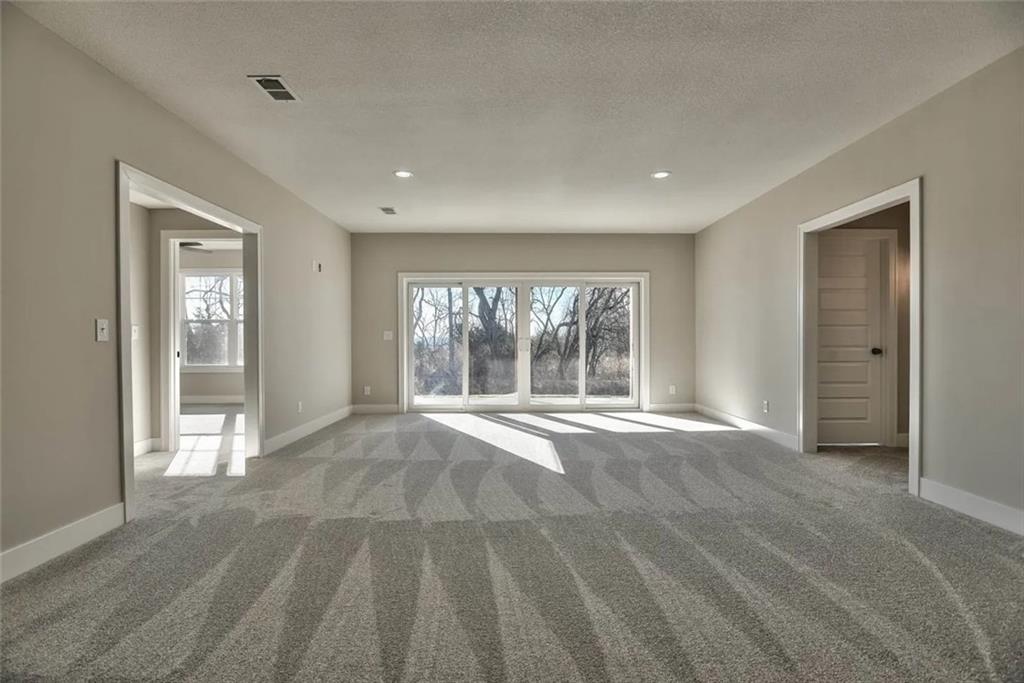 Thumbnail 31