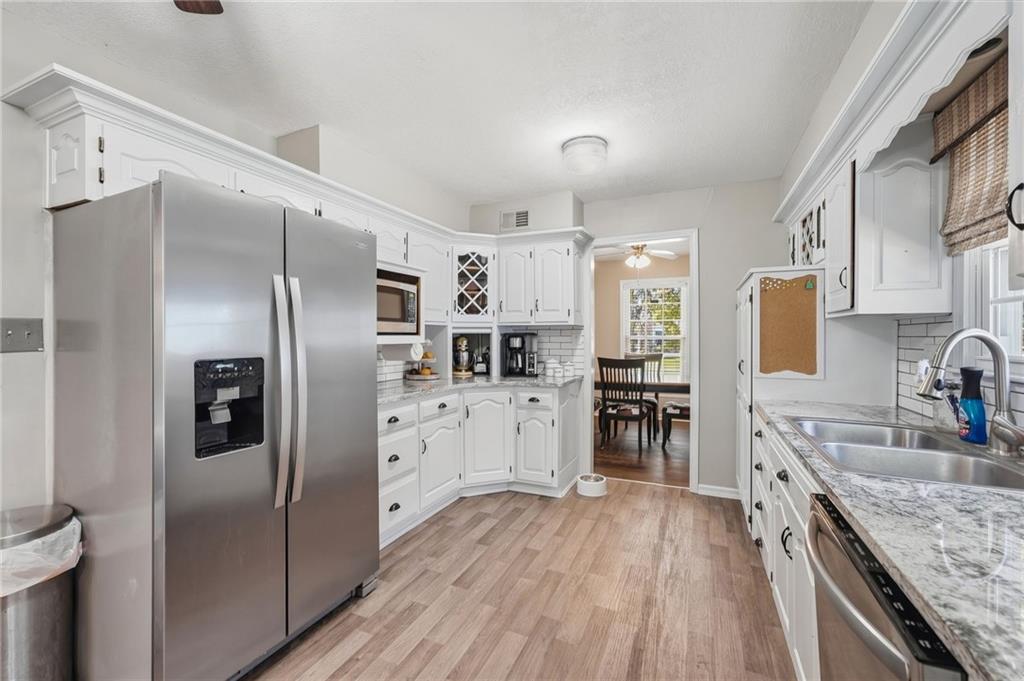 Thumbnail 17
