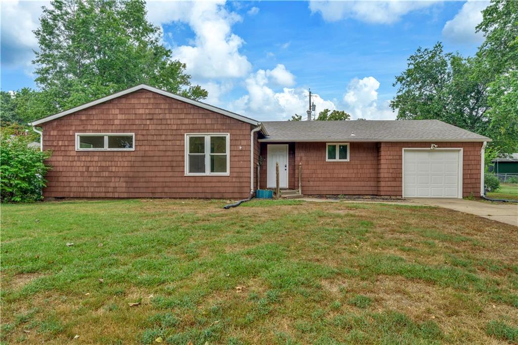 1339 Ward Parkway - Photo 1