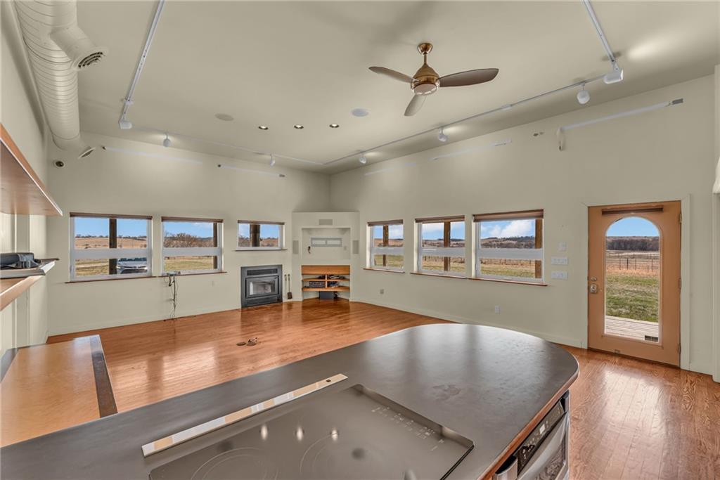 Thumbnail 17