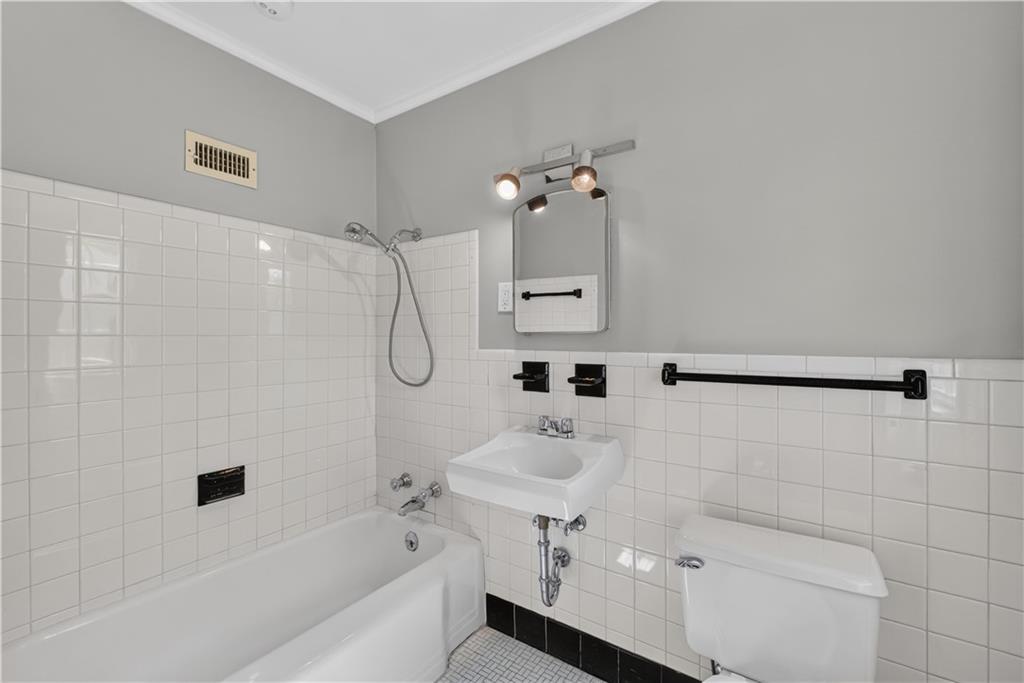 Thumbnail 36